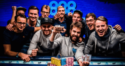 Команда 888 покер